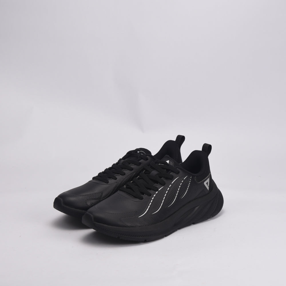 PEAK FOOTWEAR