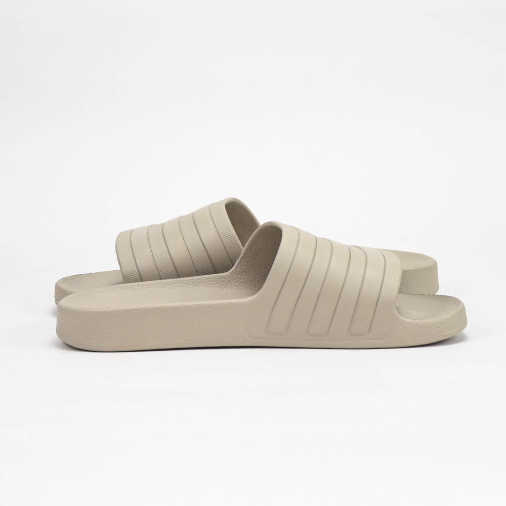 Adidas Adilette Slides