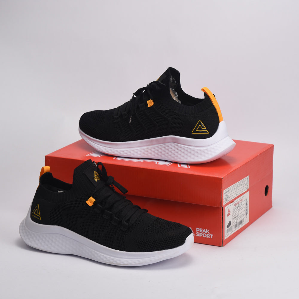 PEAK FOOTWEAR