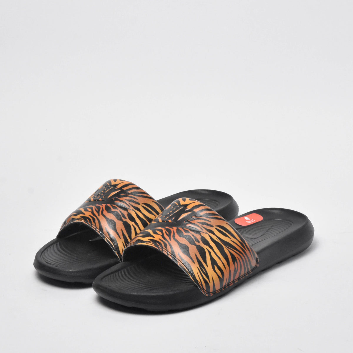 NIKE Victori One Print